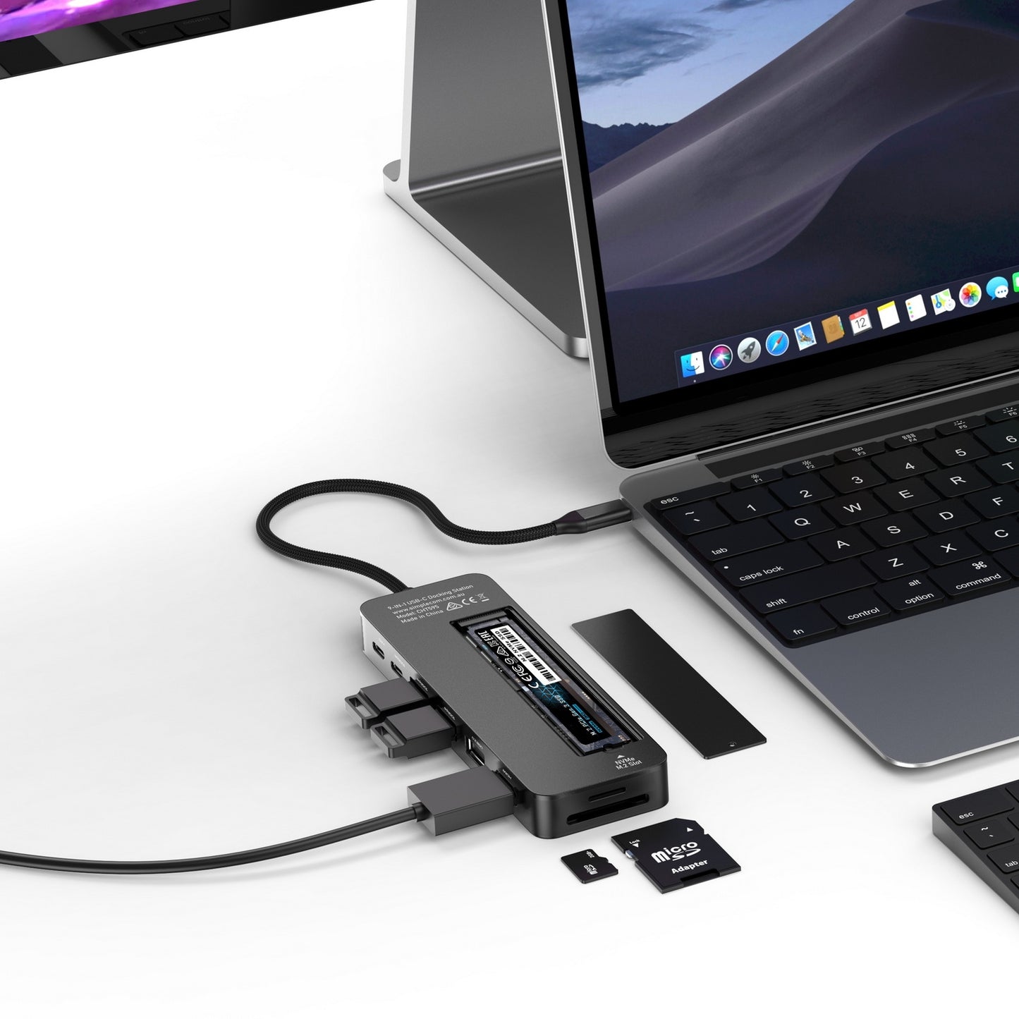 Simplecom CHT595 9-in-1 USB-C Multiport Docking Station with NVMe M.2 Enclosure
